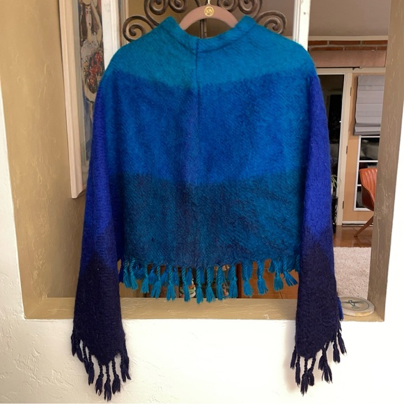 Woman’s Pancho Blue Wool Size S/M Fringe - Picture 2 of 5